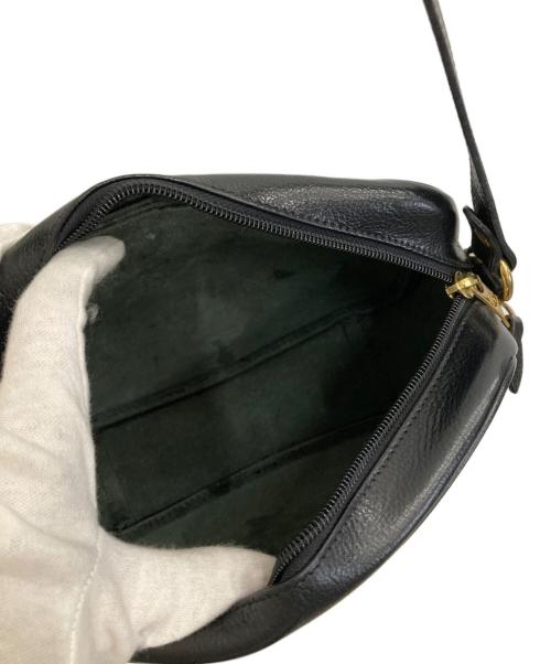 IL BISONTE（イル ビゾンテ）IL BISONTE (イル ビゾンテ) タッセル付きレザーショルダーバッグ ブラックの古着・服飾アイテム