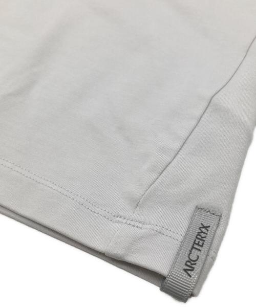 ARC'TERYX（アークテリクス）ARC'TERYX (アークテリクス) Tシャツ ホワイト サイズ:Lの古着・服飾アイテム