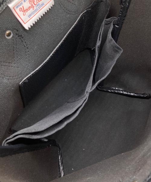 YOUNG & OLSEN The DRYGOODS STORE（ヤングアンドオルセン ザ ドライグッズストア）YOUNG & OLSEN The DRYGOODS STORE (ヤングアンドオルセン ザ ドライグッズストア) ハンドバッグ ブラックの古着・服飾アイテム