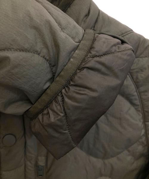 UNIQLO（ユニクロ）UNIQLO (ユニクロ) WHITE MOUNTAINEERING (ホワイトマウンテ二アニング) リサイクルダウンジャケット グリーン サイズ:Lの古着・服飾アイテム