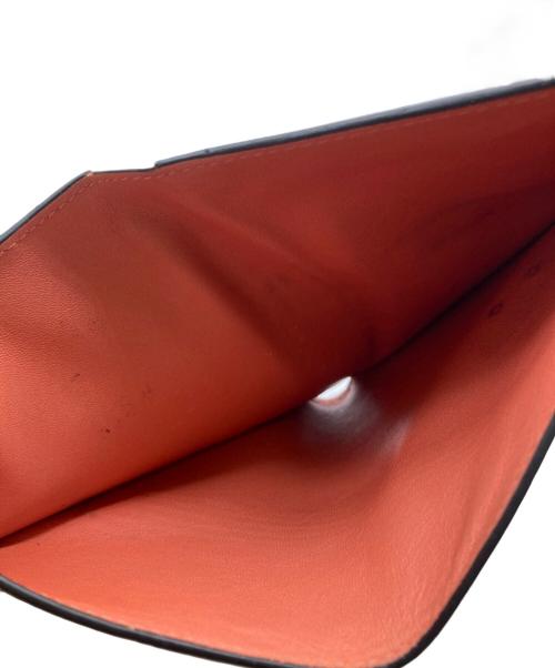 LOEWE（ロエベ）LOEWE (ロエベ) バーティカルウォレット グレーの古着・服飾アイテム