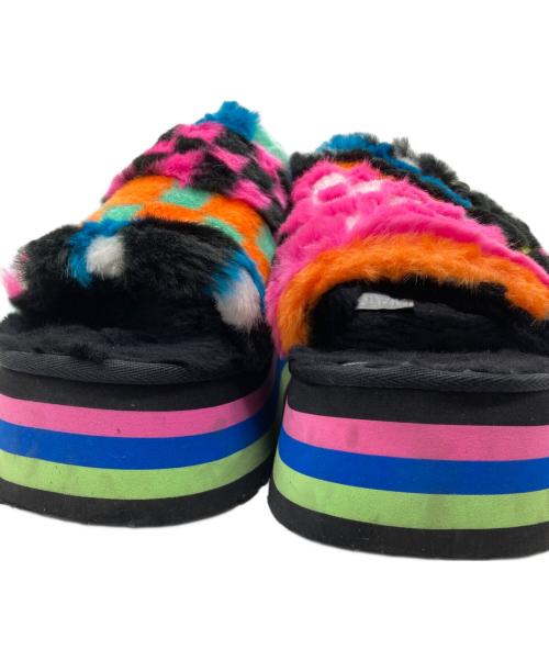 UGG（アグ）UGG (アグ) ディスコチェック スライドサンダル ブラック サイズ:25の古着・服飾アイテム