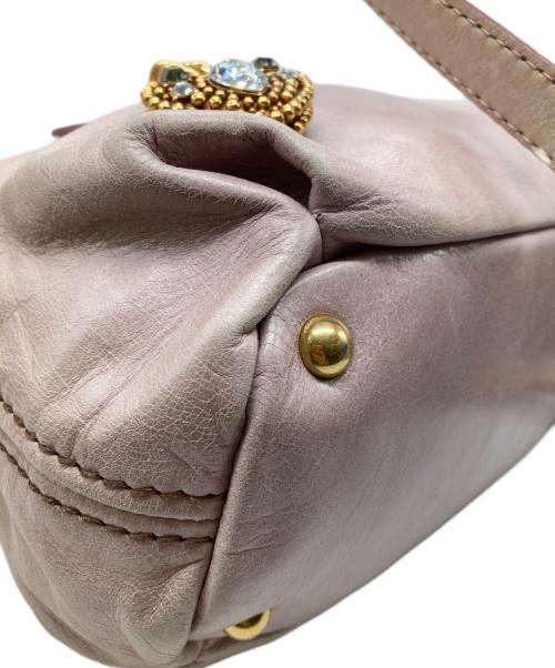 MIU MIU（ミュウミュウ）MIU MIU (ミュウミュウ) ハートチャーム2WAYバッグ ピンクの古着・服飾アイテム