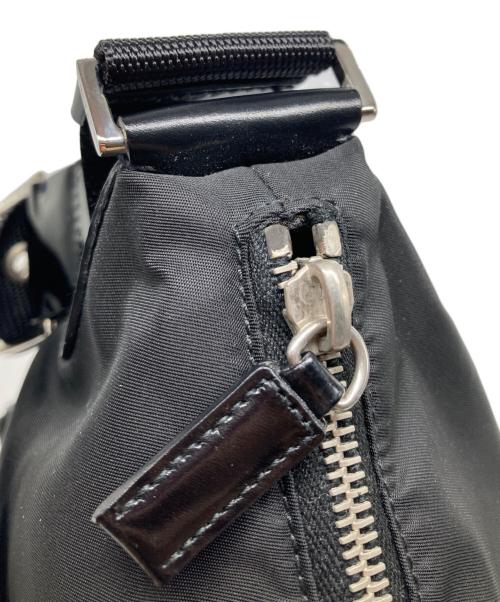 PRADA（プラダ）PRADA (プラダ) ナイロンハンドバッグ ブラックの古着・服飾アイテム