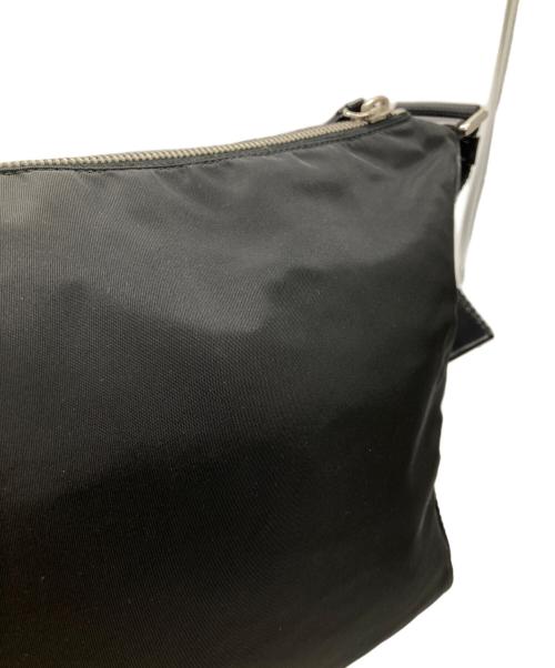 PRADA（プラダ）PRADA (プラダ) ナイロンハンドバッグ ブラックの古着・服飾アイテム