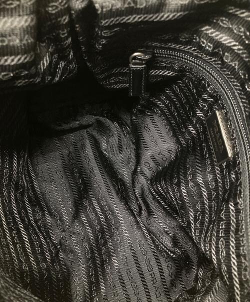 PRADA（プラダ）PRADA (プラダ) ナイロンハンドバッグ ブラックの古着・服飾アイテム