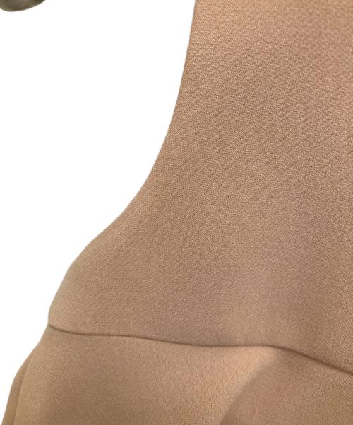 YOKO CHAN（ヨーコチャン）YOKO CHAN (ヨーコチャン) パールスリットラインブラウス ベージュ サイズ:40の古着・服飾アイテム