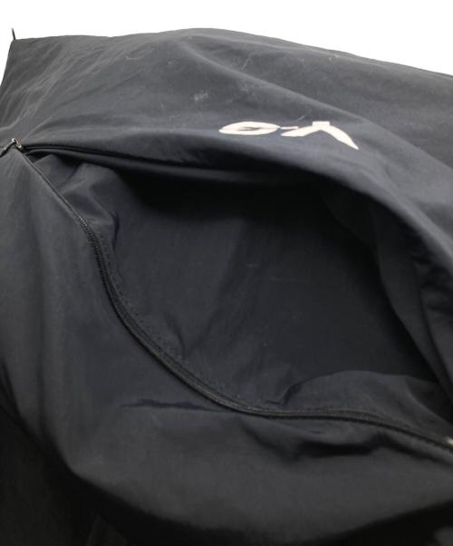 Y-3（ワイスリー）Y-3 (ワイスリー) ロゴプリント ナイロン バックパック ブラックの古着・服飾アイテム