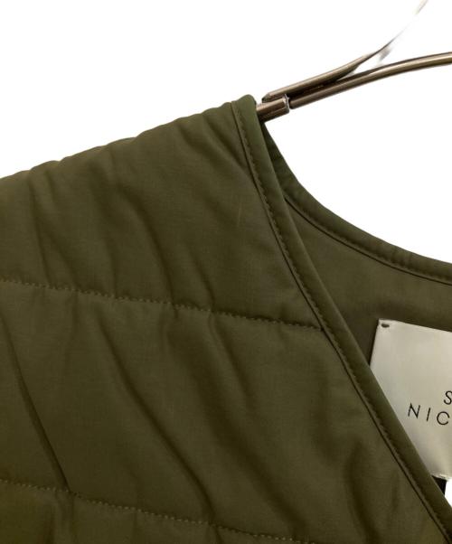 STUDIO NICHOLSON（スタジオ ニコルソン）STUDIO NICHOLSON (スタジオ ニコルソン) TECHNICAL COTTON QUILTED LINER VEST オリーブ サイズ:Mの古着・服飾アイテム