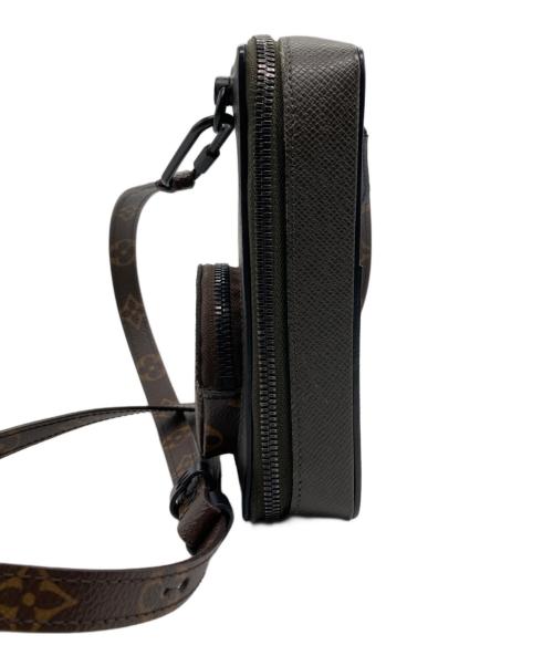 LOUIS VUITTON（ルイ ヴィトン）LOUIS VUITTON (ルイ ヴィトン) ショルダーバッグ ブラウンの古着・服飾アイテム