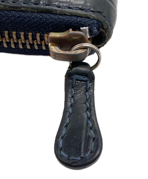 Felisi（フェリージ）Felisi (フェリージ) クロコ型押しラウンドファスナー財布 ブラックの古着・服飾アイテム