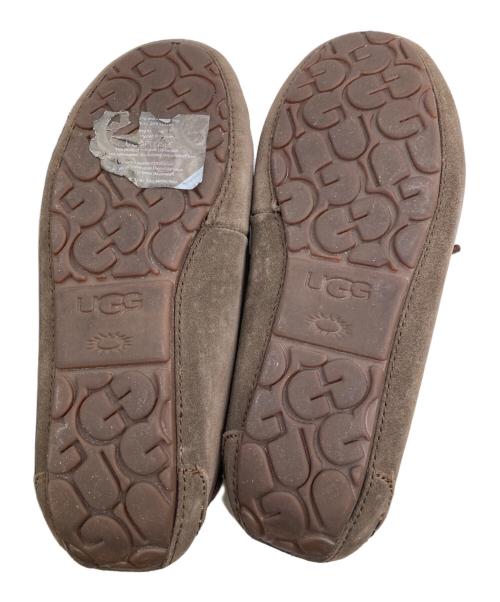 UGG（アグ）UGG (アグ) モカシンシューズ ブラウン サイズ:25の古着・服飾アイテム