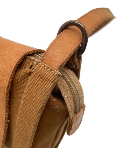 IL BISONTE（イル ビゾンテ）IL BISONTE (イル ビゾンテ) ショルダーバッグの古着・服飾アイテム