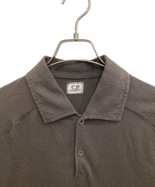 C.P COMPANY（シーピーカンパニー）C.P COMPANY (シーピーカンパニー) ポロシャツ ブラウン サイズ:Mの古着・服飾アイテム