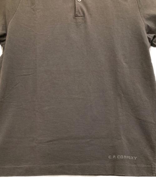 C.P COMPANY（シーピーカンパニー）C.P COMPANY (シーピーカンパニー) ポロシャツ ブラウン サイズ:Mの古着・服飾アイテム