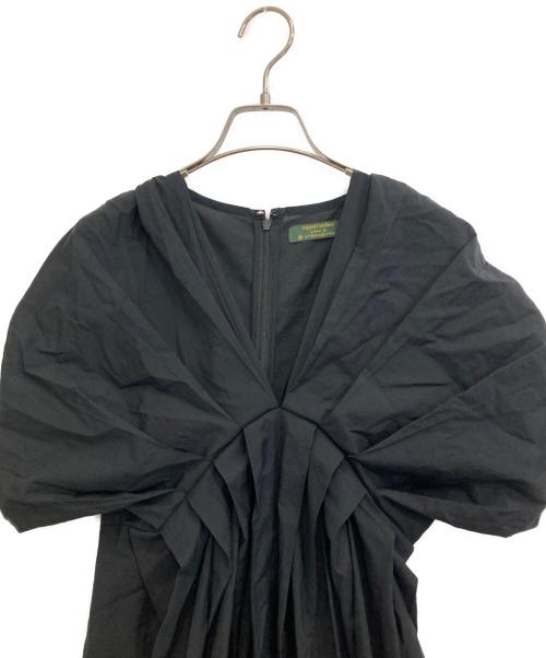 support surface（サポートサーフェス）support surface (サポートサーフェス) 半袖ワンピース ブラックの古着・服飾アイテム