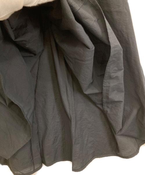 support surface（サポートサーフェス）support surface (サポートサーフェス) 半袖ワンピース ブラックの古着・服飾アイテム