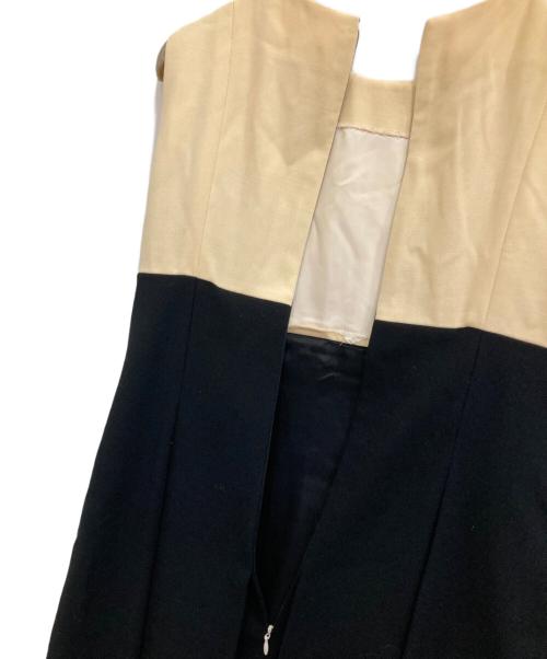 FOXEY（フォクシー）FOXEY (フォクシー) ノースリーブワンピース ベージュ サイズ:40の古着・服飾アイテム