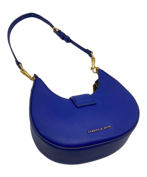 CHARLES & KEITH（チャールズアンドキース）CHARLES & KEITH (チャールズアンドキース) ITZY (イッチ) ハンドバッグ ブルーの古着・服飾アイテム