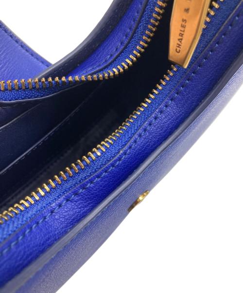 CHARLES & KEITH（チャールズアンドキース）CHARLES & KEITH (チャールズアンドキース) ITZY (イッチ) ハンドバッグ ブルーの古着・服飾アイテム