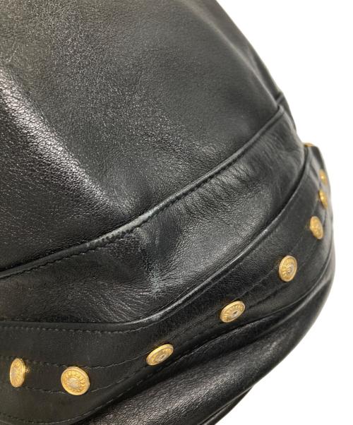 GIANNI VERSACE（ジャンニ・ヴェルサーチ）GIANNI VERSACE (ジャンニ・ヴェルサーチ) メデューサロゴレザーバッグ ブラックの古着・服飾アイテム