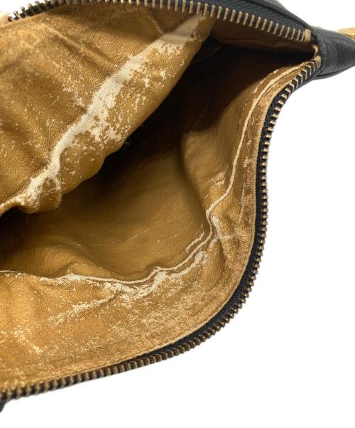 GIANNI VERSACE（ジャンニ・ヴェルサーチ）GIANNI VERSACE (ジャンニ・ヴェルサーチ) メデューサロゴレザーバッグ ブラックの古着・服飾アイテム