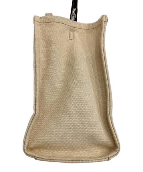 MARC JACOBS（マークジェイコブズ）MARC JACOBS (マークジェイコブズ) THE TOTE BAG 2wayバッグ アイボリーの古着・服飾アイテム