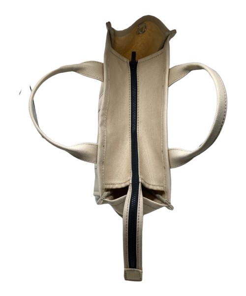 MARC JACOBS（マークジェイコブズ）MARC JACOBS (マークジェイコブズ) THE TOTE BAG 2wayバッグ アイボリーの古着・服飾アイテム