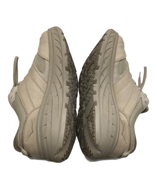 HOKAONEONE（ホカオネオネ）HOKAONEONE (ホカオネオネ) ローカットスニーカー ベージュ サイズ:27の古着・服飾アイテム