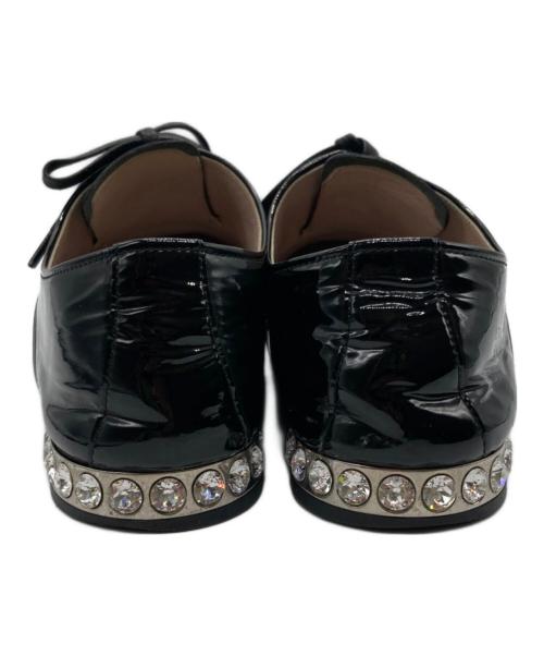 MIU MIU（ミュウミュウ）MIU MIU (ミュウミュウ) ビジューヒールパテントシューズ ブラック サイズ:38 1/2の古着・服飾アイテム