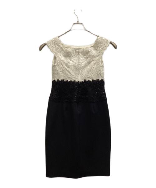 TADASHI SHOJI（タダシ ショージ）TADASHI SHOJI (タダシ ショージ) ひざ丈ノースリーブワンピース ホワイト サイズ:-の古着・服飾アイテム