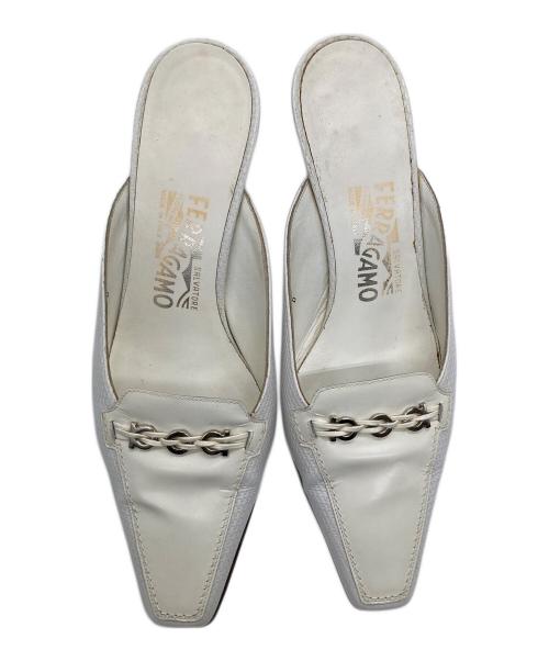 Salvatore Ferragamo（サルヴァトーレ フェラガモ）Salvatore Ferragamo (サルヴァトーレ フェラガモ) ミュール ホワイト サイズ:SIZE 5 1/2の古着・服飾アイテム