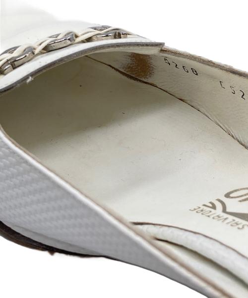 Salvatore Ferragamo（サルヴァトーレ フェラガモ）Salvatore Ferragamo (サルヴァトーレ フェラガモ) ミュール ホワイト サイズ:SIZE 5 1/2の古着・服飾アイテム