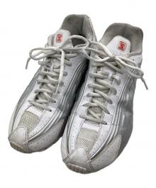 NIKE（ナイキ）の古着「Shox R4 スニーカー」｜シルバー