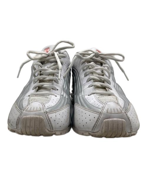 NIKE（ナイキ）NIKE (ナイキ) Shox R4 スニーカー シルバー サイズ:28の古着・服飾アイテム