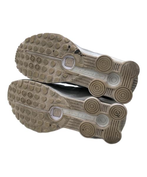 NIKE（ナイキ）NIKE (ナイキ) Shox R4 スニーカー シルバー サイズ:28の古着・服飾アイテム