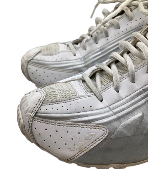 NIKE（ナイキ）NIKE (ナイキ) Shox R4 スニーカー シルバー サイズ:28の古着・服飾アイテム