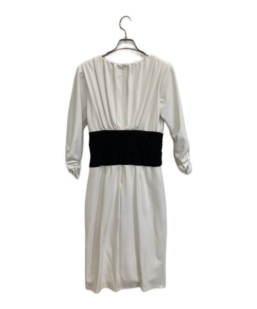 TADASHI SHOJI（タダシ ショージ）TADASHI SHOJI (タダシ ショージ) ワンピース ホワイト サイズ:ＸＳの古着・服飾アイテム