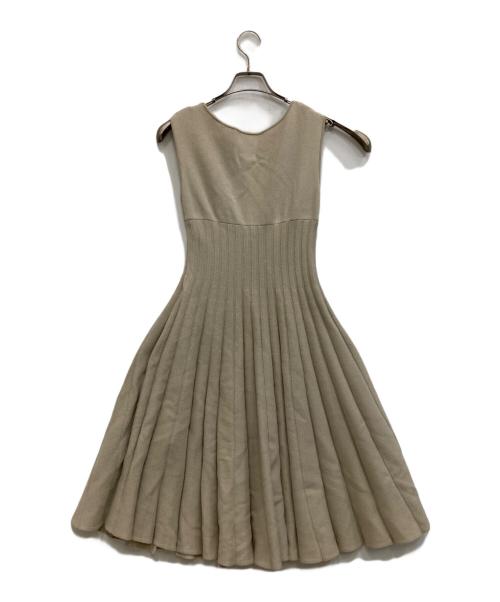 FOXEY（フォクシー）FOXEY (フォクシー) ノースリーブニットワンピース ベージュ サイズ:38の古着・服飾アイテム