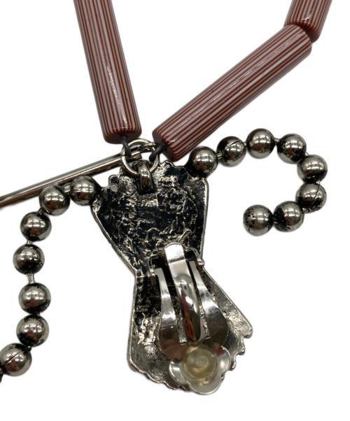 TOGA PULLA（トーガ プルラ）TOGA PULLA (トーガ プルラ) ビーズイヤリング レッドの古着・服飾アイテム