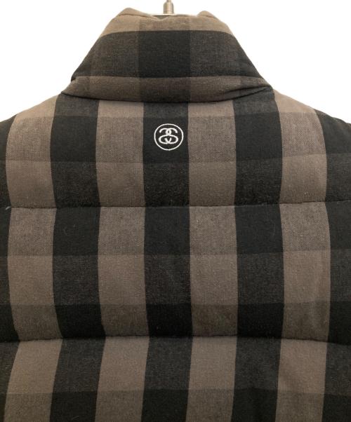 stussy（ステューシー）stussy (ステューシー) 刺繍ロゴダウンベスト ブラウン サイズ:Mの古着・服飾アイテム