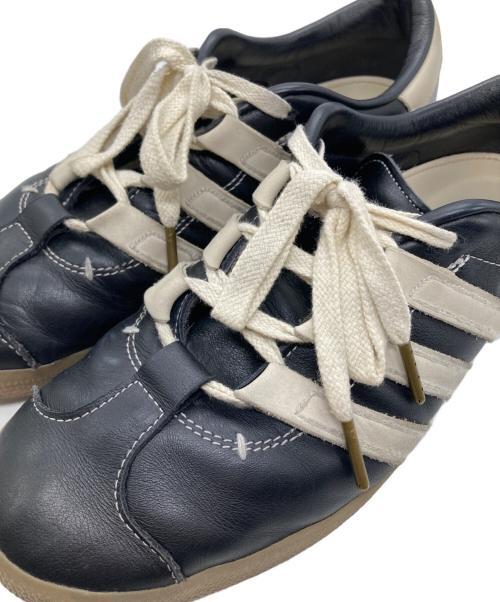 adidas（アディダス）adidas (アディダス) FOOT INDUSTRY (フットインダストリー) GAZELLEローカットスニーカー ブラック サイズ:26の古着・服飾アイテム