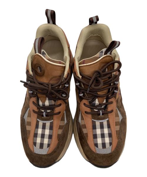 BURBERRY（バーバリー）BURBERRY (バーバリー) スニーカー - Sean 2 ブラウン サイズ:40の古着・服飾アイテム
