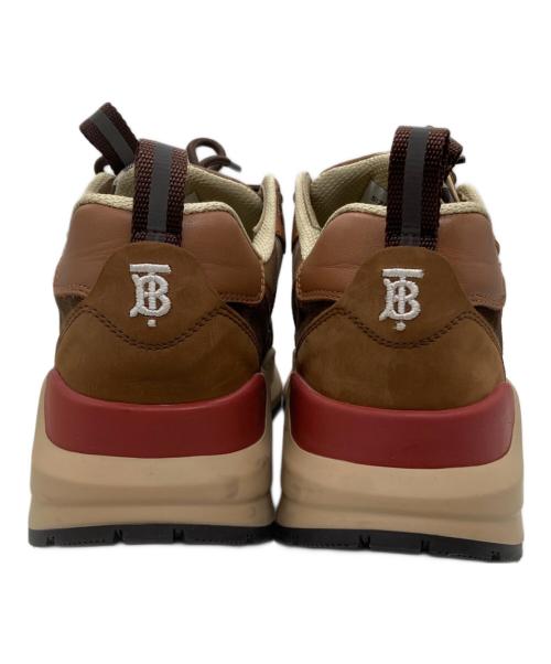 BURBERRY（バーバリー）BURBERRY (バーバリー) スニーカー - Sean 2 ブラウン サイズ:40の古着・服飾アイテム