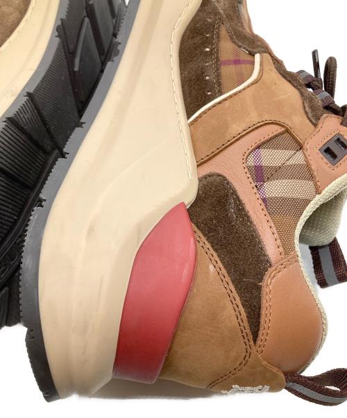 BURBERRY（バーバリー）BURBERRY (バーバリー) スニーカー - Sean 2 ブラウン サイズ:40の古着・服飾アイテム