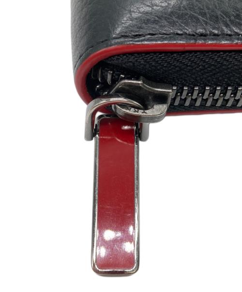 Christian Louboutin（クリスチャン・ルブタン）Christian Louboutin (クリスチャン・ルブタン) スタッズコインケース レッド×ブラックの古着・服飾アイテム