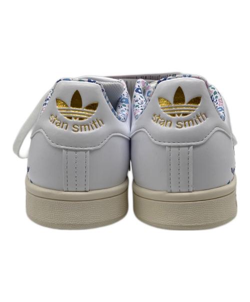 adidas（アディダス）adidas (アディダス) STAN SMITH LIBERTY LDN/ローカットスニーカー ホワイト サイズ:22.5 未使用品の古着・服飾アイテム