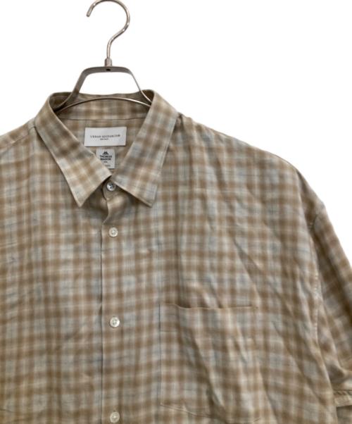 URBAN RESEARCH（アーバンリサーチ）URBAN RESEARCH (アーバンリサーチ) THOMAS MASON (トーマスメイソン) オーバーネルシャツ ベージュ サイズ:Ｌの古着・服飾アイテム