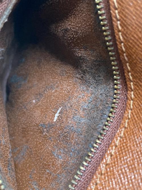 LOUIS VUITTON（ルイ ヴィトン）LOUIS VUITTON (ルイ ヴィトン) ショルダーバッグ ブラウンの古着・服飾アイテム