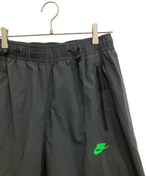 NIKE（ナイキ）NIKE (ナイキ) オープンヘムパンツ グレー サイズ:Mの古着・服飾アイテム